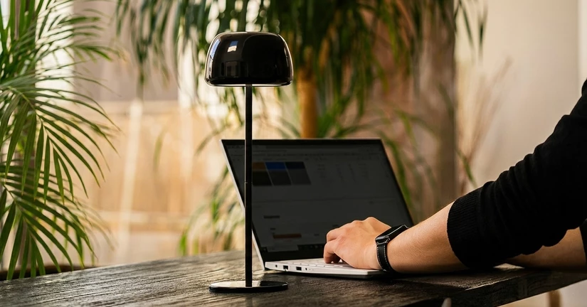 LED 플럼프 스탠드